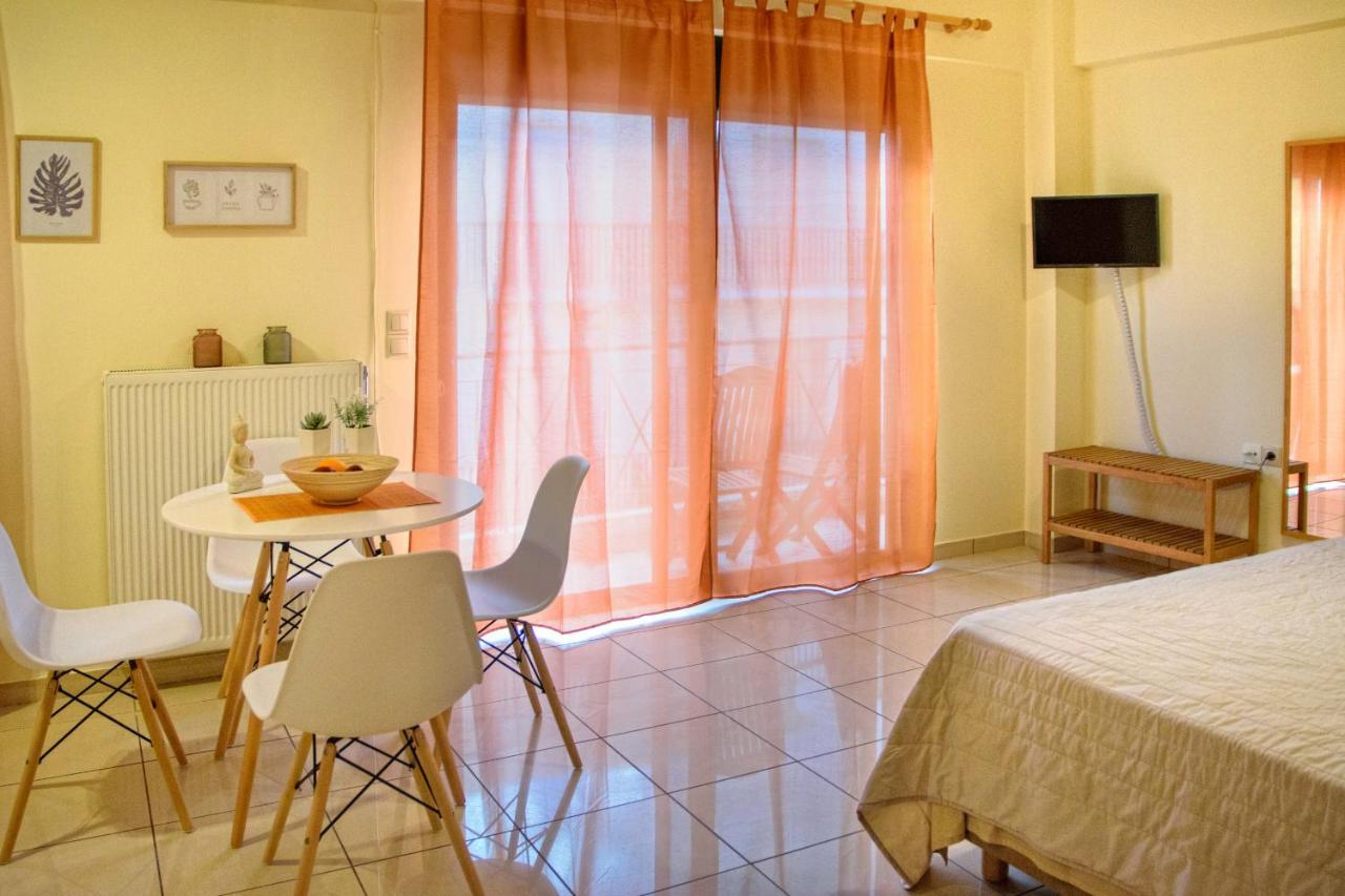 Sunny City Studio Apartment Kalamata Ngoại thất bức ảnh