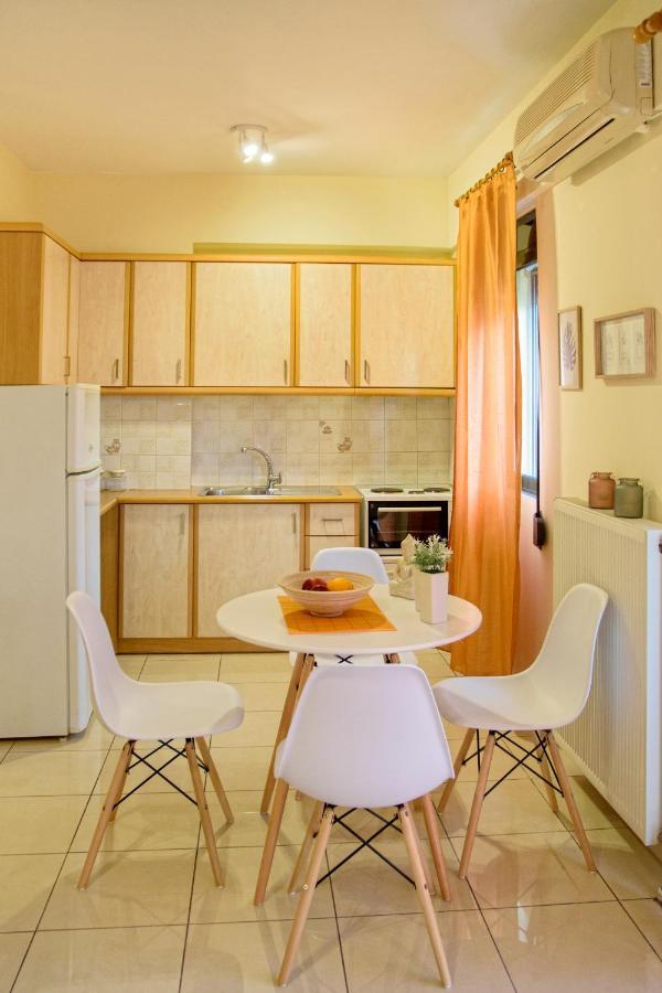 Sunny City Studio Apartment Kalamata Ngoại thất bức ảnh