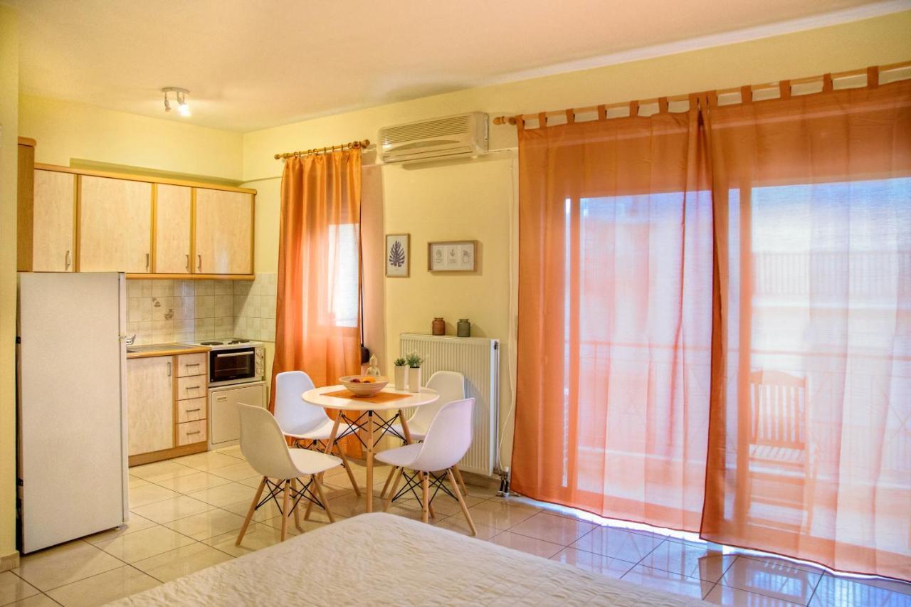 Sunny City Studio Apartment Kalamata Ngoại thất bức ảnh